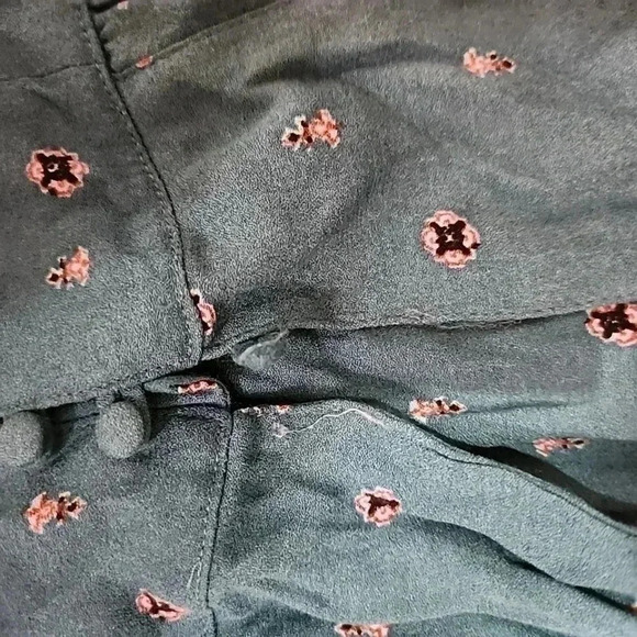 Free People Bohemian Shorts Romper. Size xsmall - Picture 4 of 5